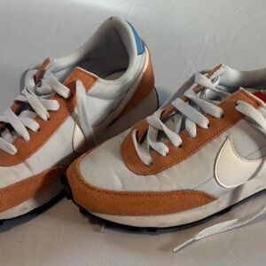 Nike White/Orange/Blue Women’s Daybreak Sneakers Size 6.5